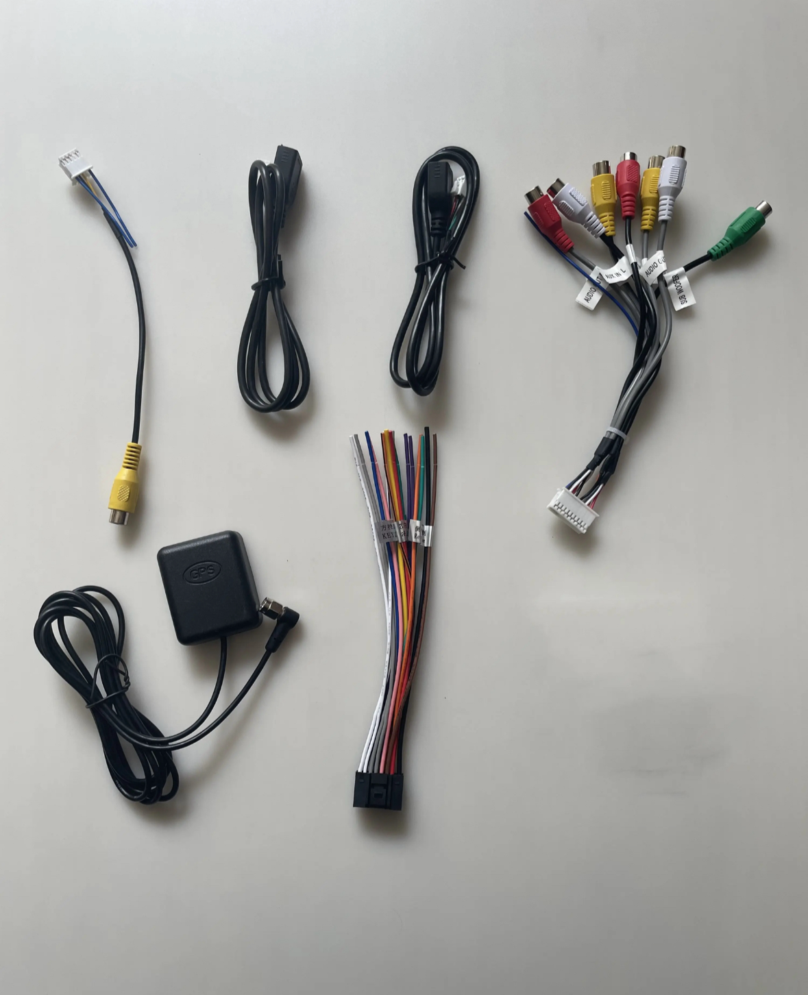 Luminous 9” QLED CarPlay & Android Auto Headunit