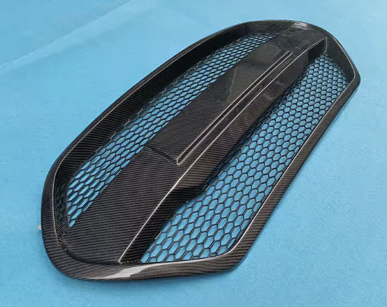 Carbon Fiber Style Front Grille Cover – For Hyundai Veloster (2013–2017)